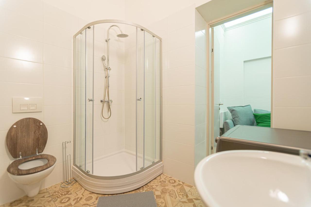 Apartamento Downtown Flat In Budapest, Mona *