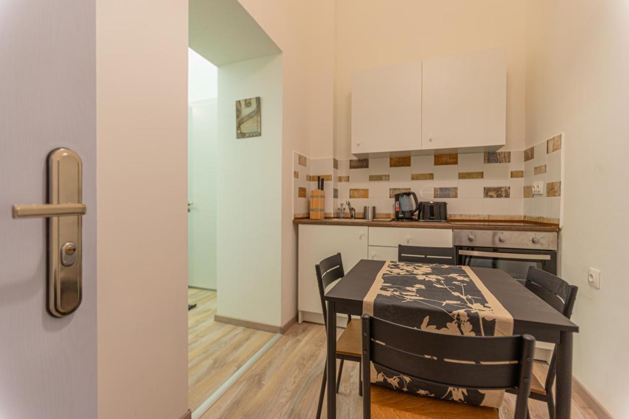 Downtown Flat In Budapest, Mona Apartamento